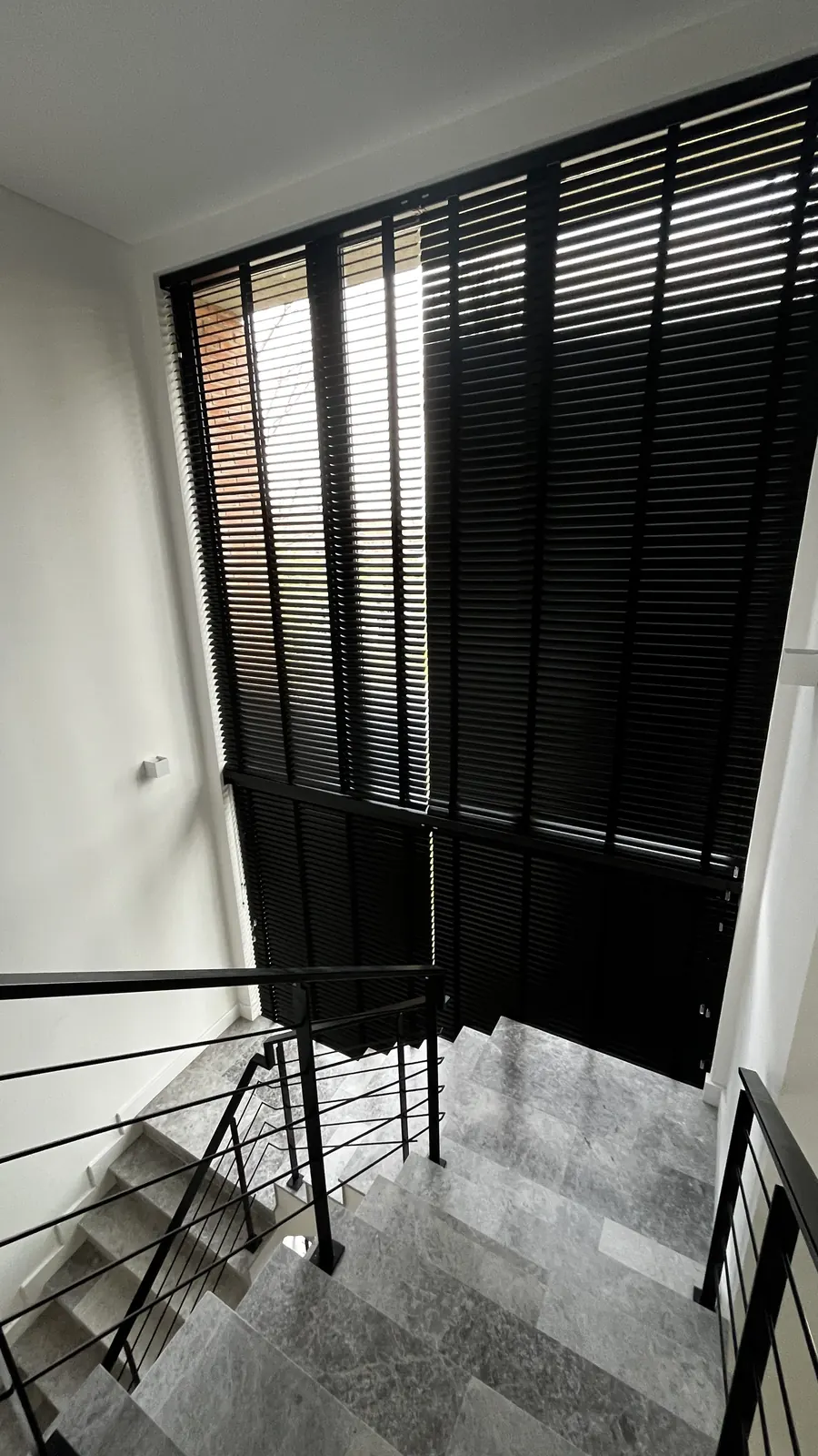 Cortinas horizontales de aluminio en Mayling Club de Campo, foto 10