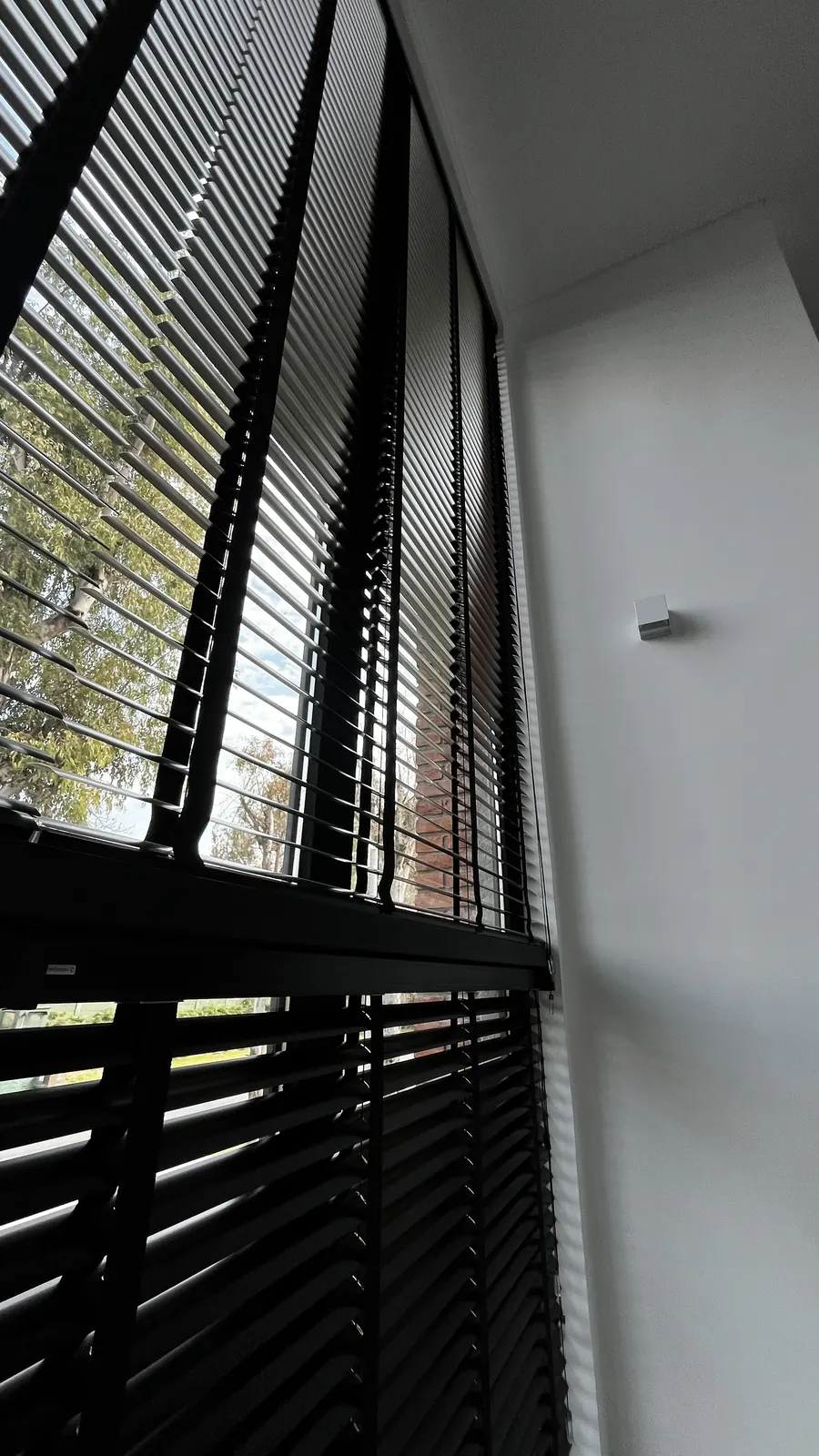 Cortinas horizontales de aluminio en Mayling Club de Campo, foto 9