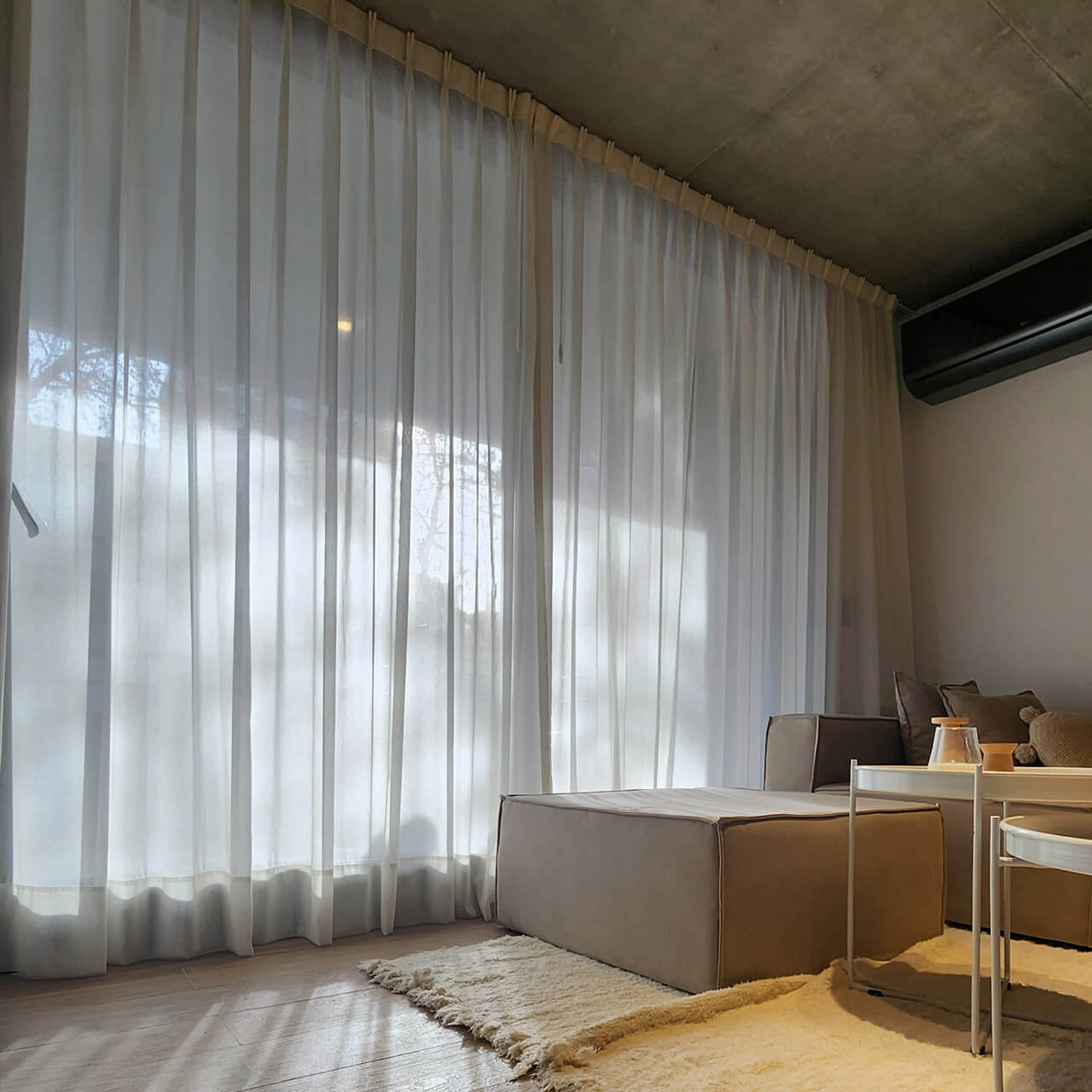 cortina_tradicional_de_tela_voile_suizo_1_frisco Cortinas para living - Image 1